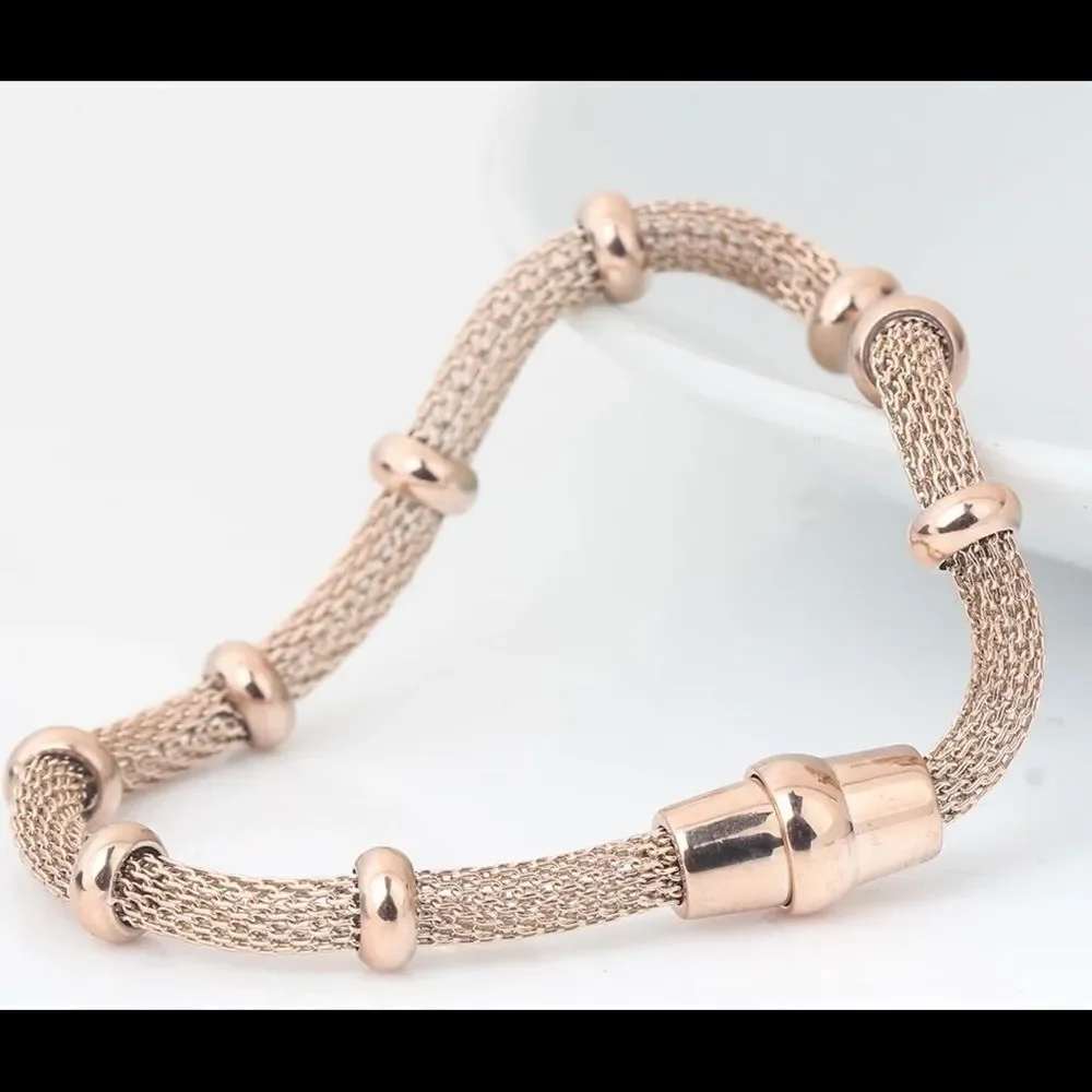 STAINLESS STEEL CABLE MESH BRACELET IN ROSE GOLD